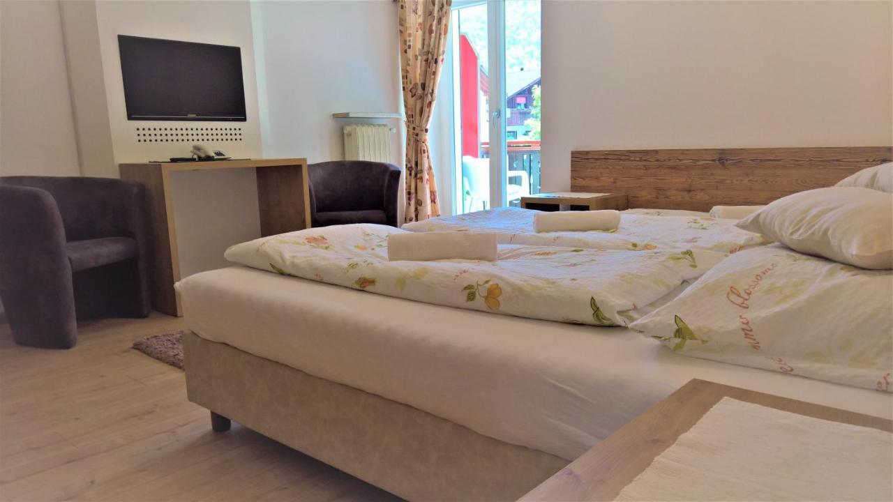Hotel Krone Morter Esterno foto