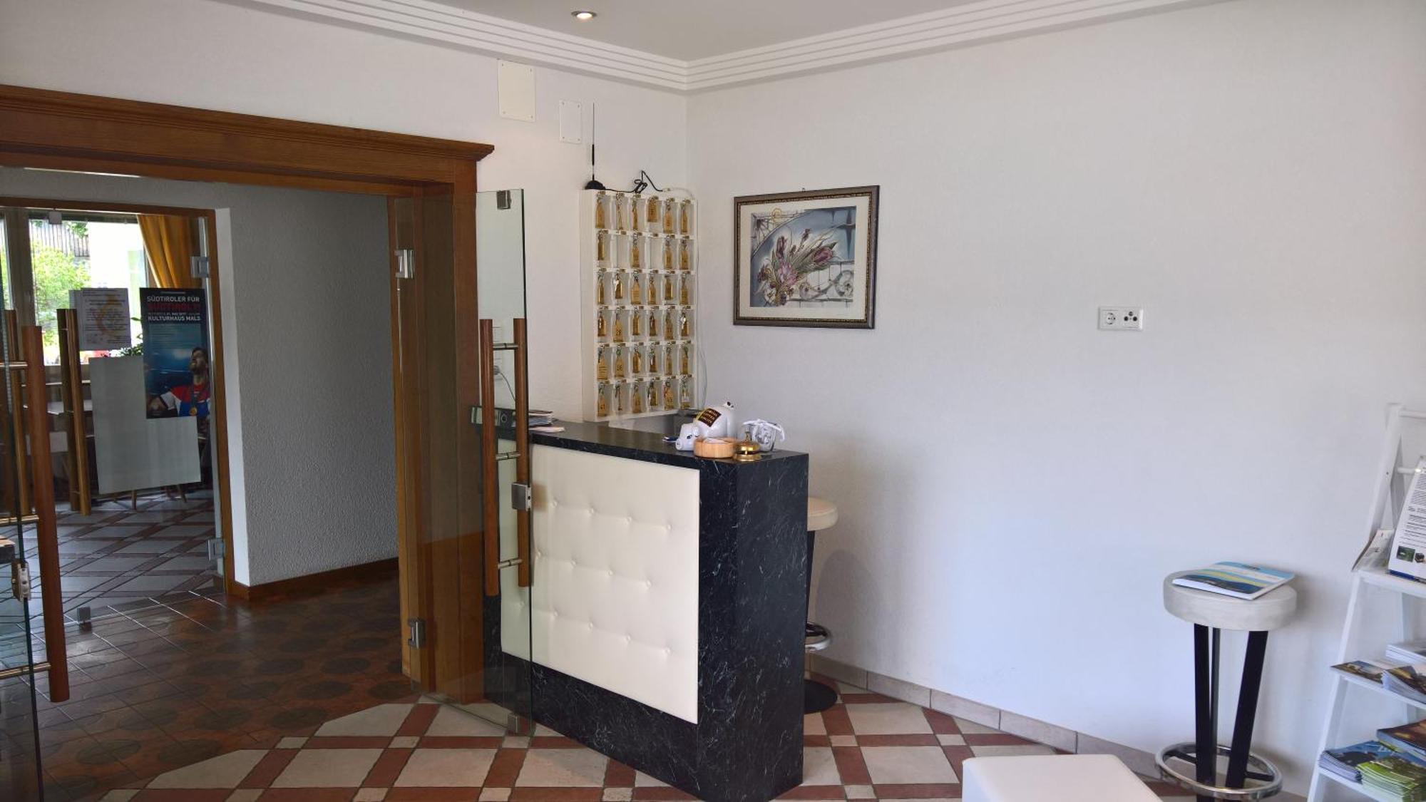 Hotel Krone Morter Esterno foto